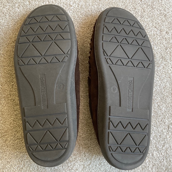 Minnetonka suede slippers size US 9 Mens - Picture 5 of 7